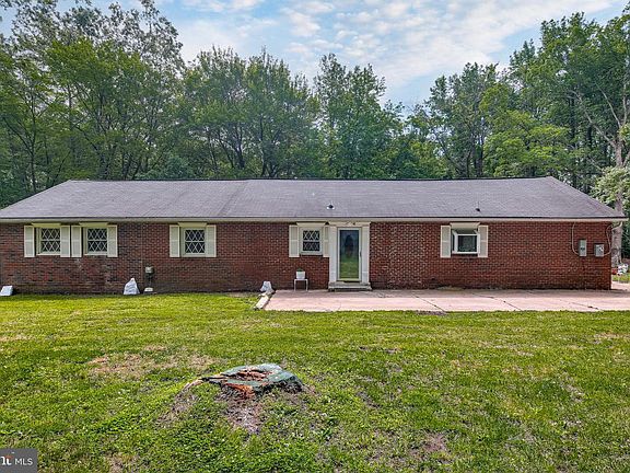 3rd image of 7332 Green Acres Dr
