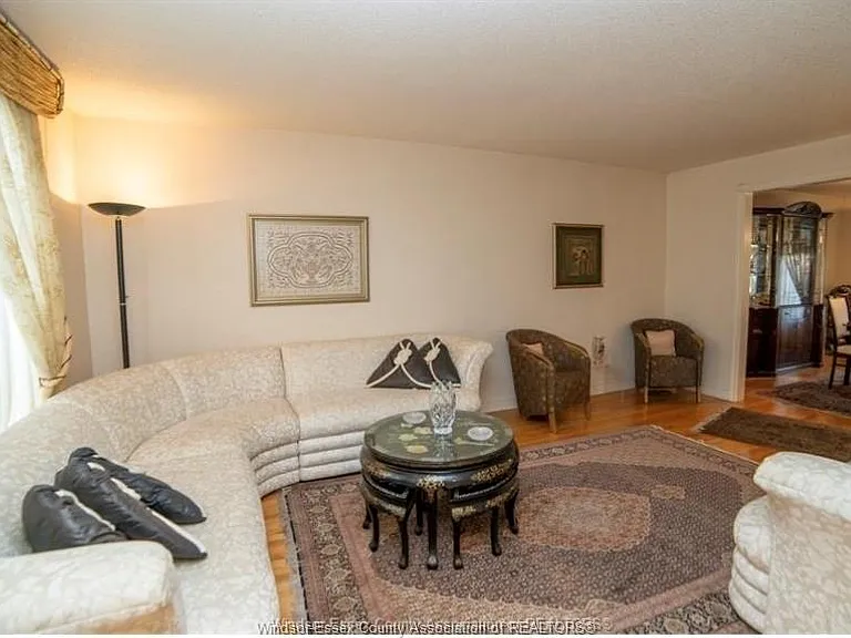 478 Flora Ave — Photo 2
