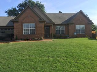 8220 Hampton Woods Cv, Cordova, TN 38016