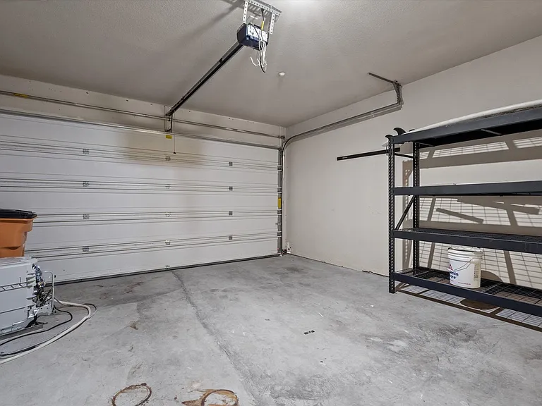 9201 Brodie Ln #203 — Photo 32