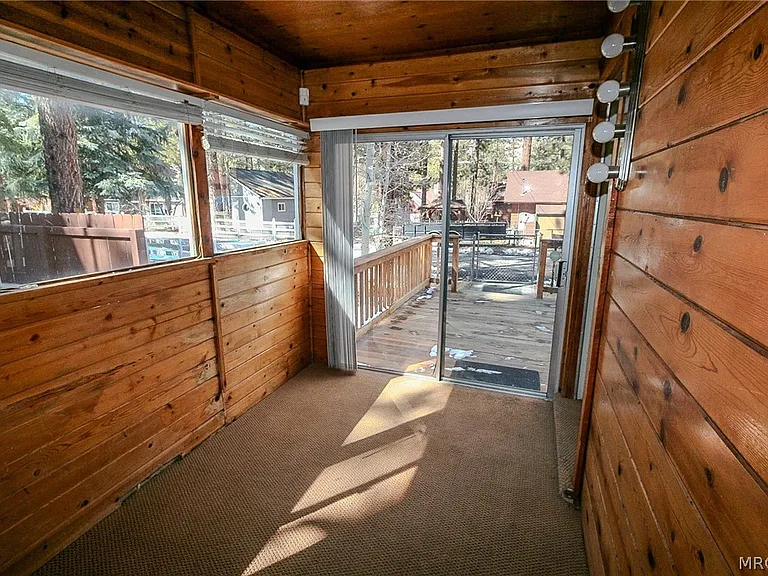 664 Barret Way — Photo 17