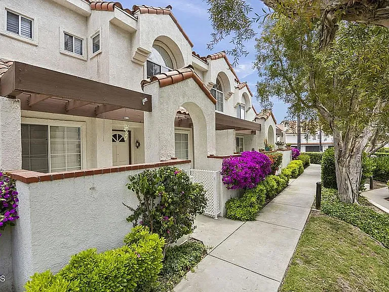 273 Camino Toluca — Photo 6