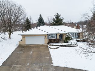 6707 Meade Pl, Downers Grove, IL 60516