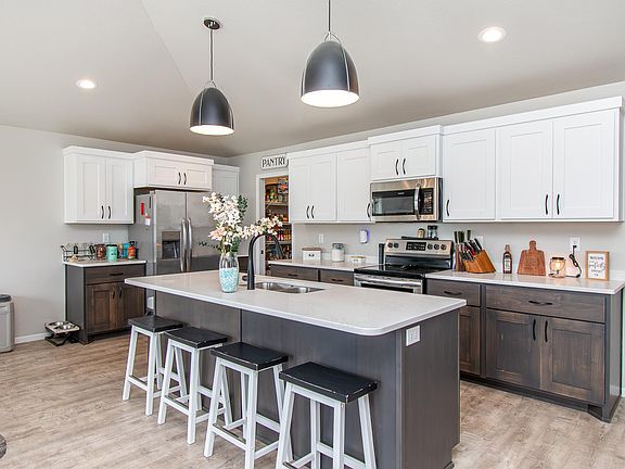 4th image of 6012 Kodiak Ln