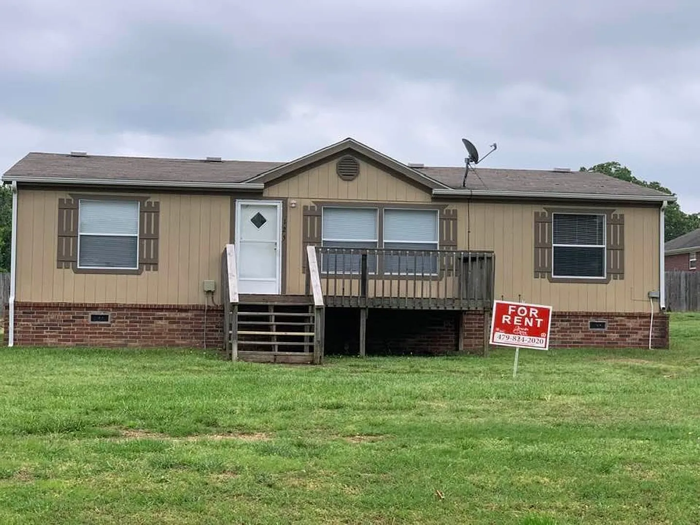 3 bed 2 bath house — Photo 1
