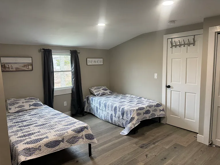 53 Monument Neck Rd — Photo 7