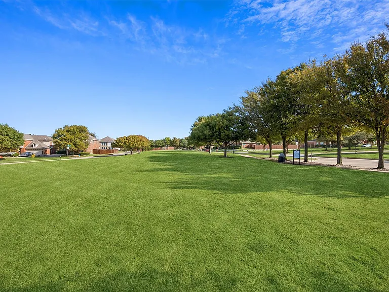 7816 Riverwalk Trl — Photo 28