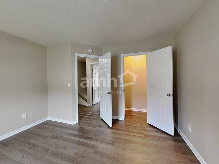 9694 Ridge Xing — Photo 19
