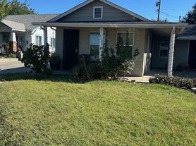 1720 N Marshall Ave, Stockton, CA