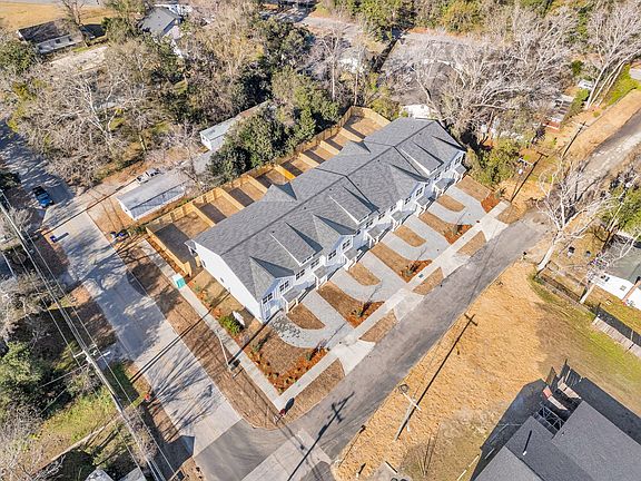 5th image of 4009 Gravely Ave