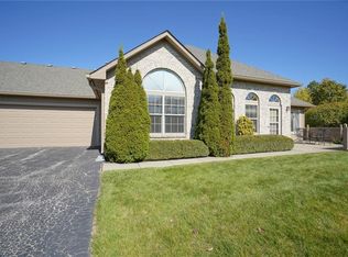 11260 Yarmouth Pl #15, Fishers, IN 46038