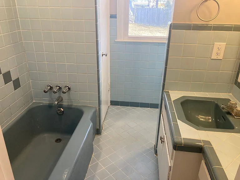 474 Brentlawn Dr — Photo 12