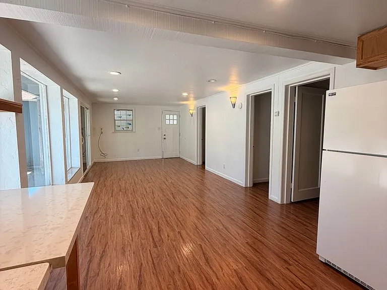 640 Tabor Dr — Photo 5