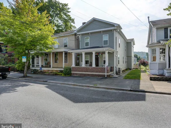 26 W Main St, Fairfield, PA 17320