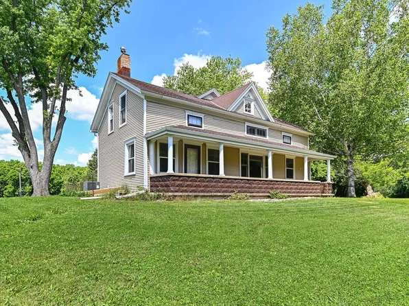 5824 Marsh ROAD, Waterford, WI 53185