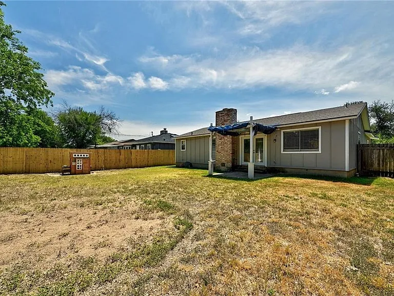 906 Cactus Dr — Photo 23