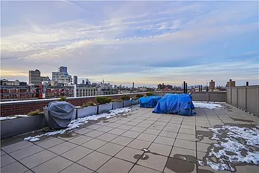 Sold by Avenue Sotheby's International Realty