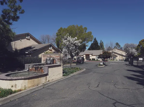 Walnut Grove Senior Apartments