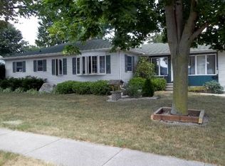 303 W Plymouth St, Jefferson, WI