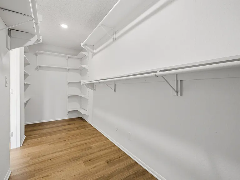 5658 Slicers Cir — Photo 31