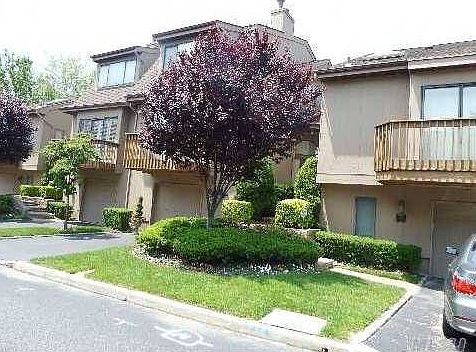 1st image of 46 Clubside Dr
