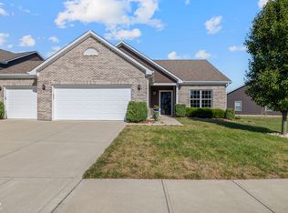 550 Farnham Dr, Westfield, IN 46074