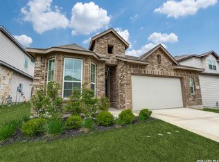 1052 Slight St, New Braunfels, TX 78130