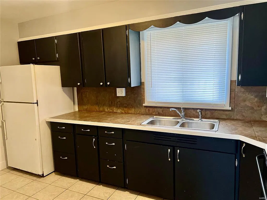 2 bed, 693 sqft, $1,025 — Photo 3