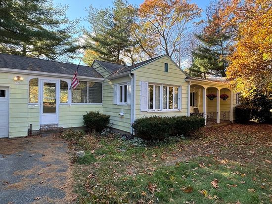 738 Lowell St, Peabody, MA 01960
