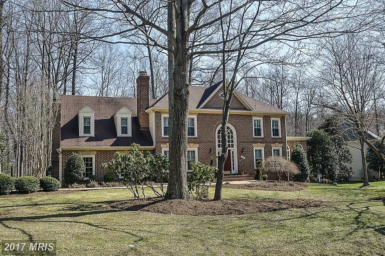 1st image of 7601 S Valley Dr