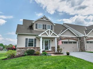 101 Winterberry Ct, Lititz, PA 17543