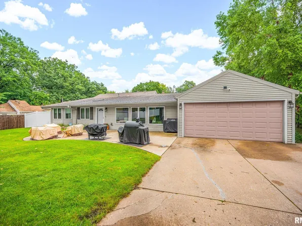 336 W Barrington Rd, Peoria, IL 61614