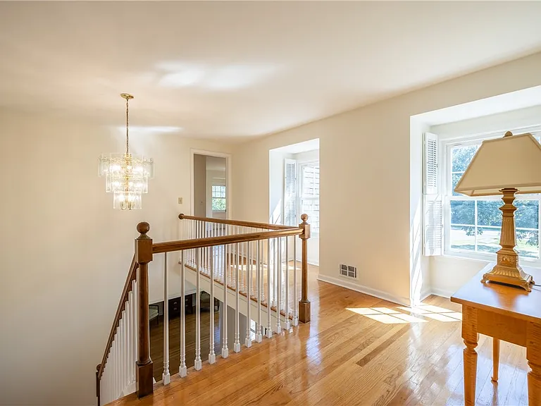 460 Stone Rd — Photo 23