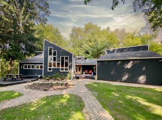 580 Kelly Rd, Caledonia, IL 61011