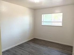 2731 W Caldwell Ave APT B, Visalia, CA 93277
