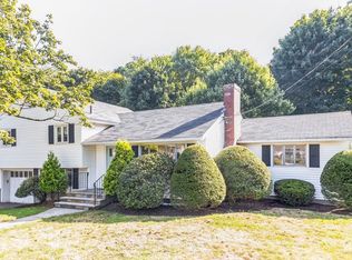 7 Hanford Rd, Stoneham, MA 02180