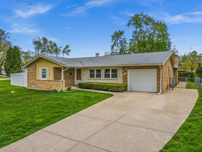 769 Bonita Ave, Elk Grove Village, IL, 60007