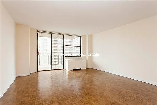 Rented by Mirador Real Estate | media 12