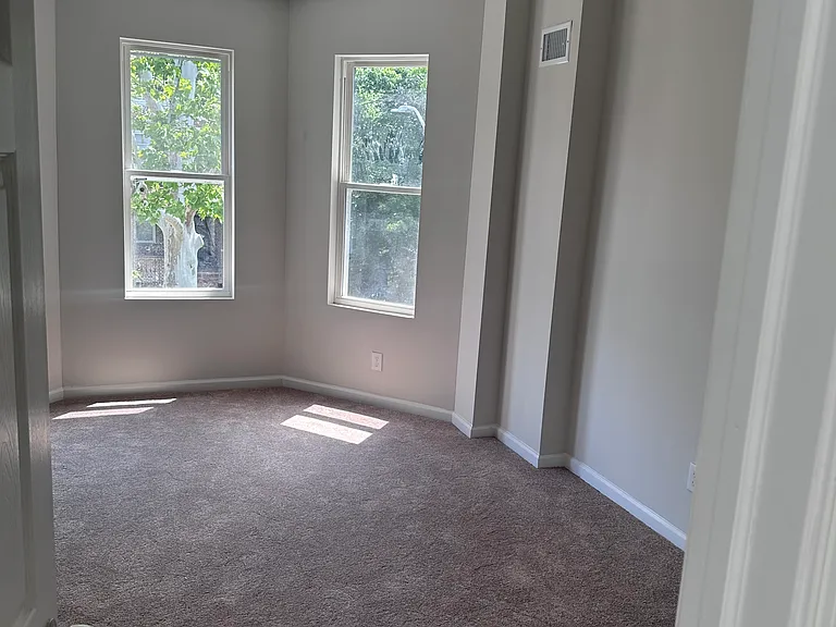 1308 N Longwood St — Photo 5