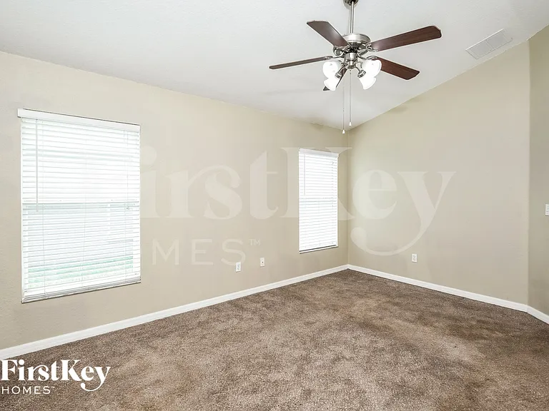 5455 Oro Valley Rd — Photo 7