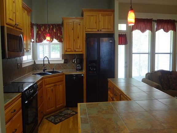 5th image of 11175 Peaks Ave