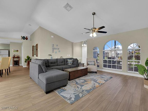 5th image of 2525 SW 24th Ct
