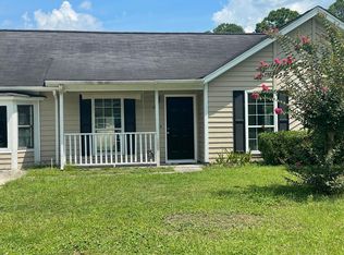 140 S Robin Hood Dr, Savannah, GA 31406