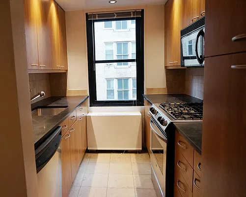 Rented by Goldfarb Properties | media 2