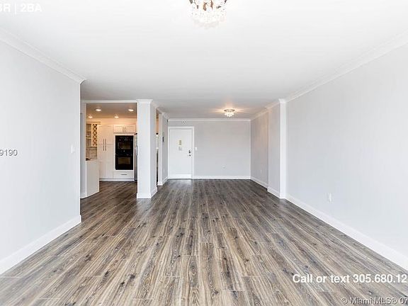 3rd image of 2851 NE 183rd St APT 1911E