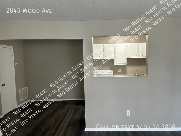 2845 Wood Ave, Lorain, OH 44055