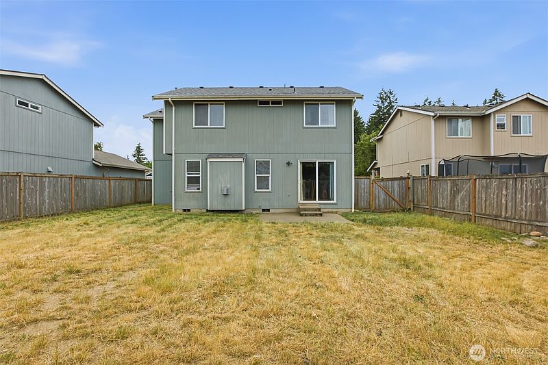 2nd image of 3815 184th Street E