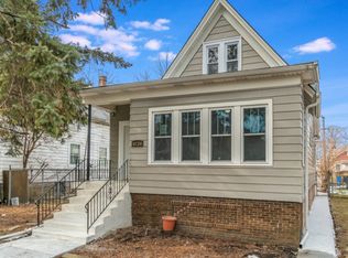 8738 S Elizabeth St, Chicago, IL 60620