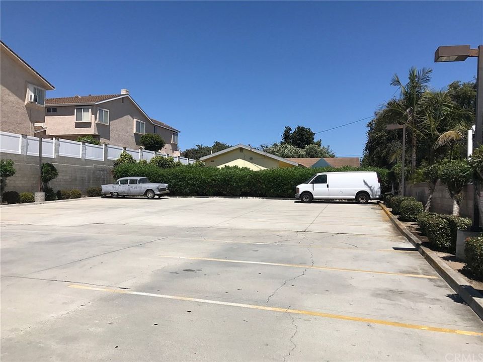 1st image of 23902 Narbonne Ave