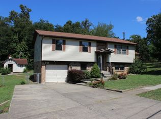 741 Shelby Ave, Radcliff, KY 40160